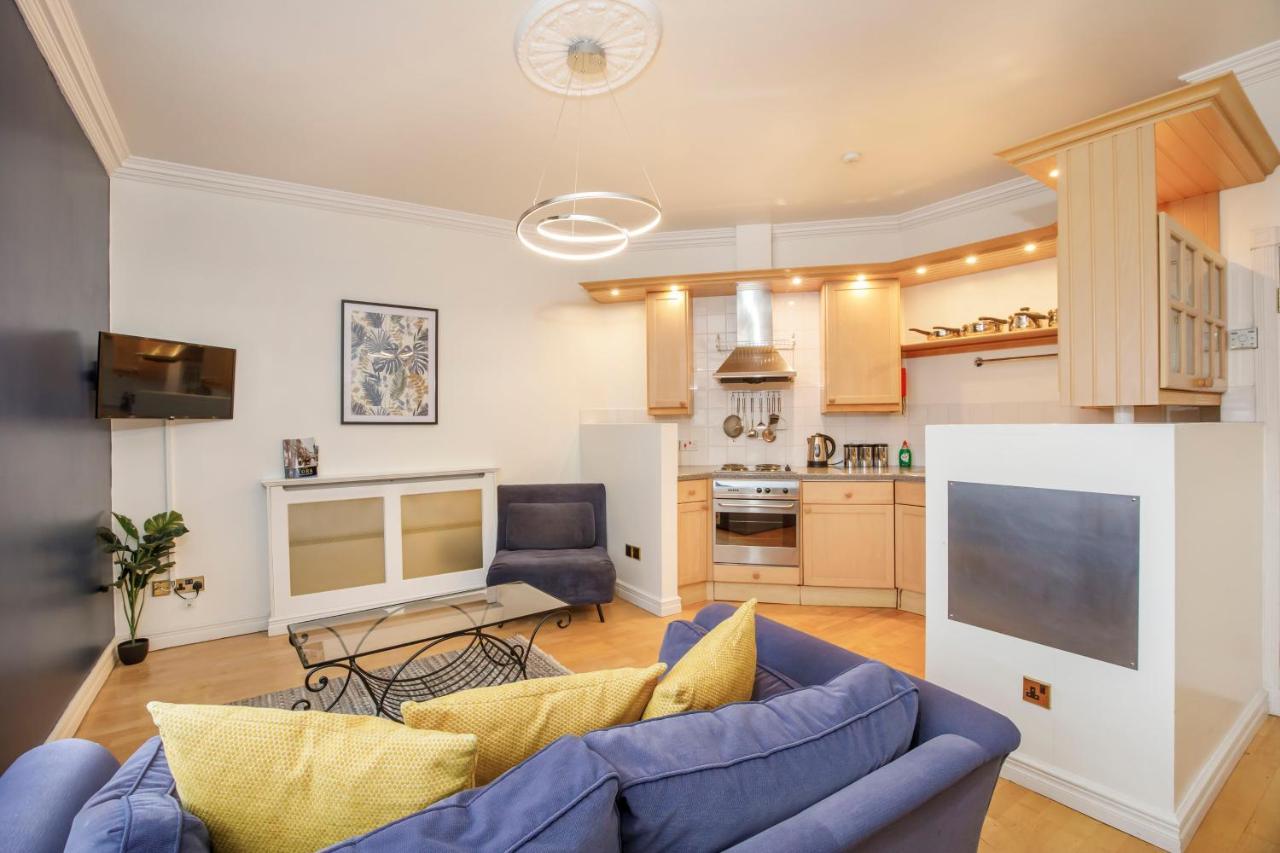 Shambles Suites In The Centre Of York, Sleeps 16 Kültér fotó