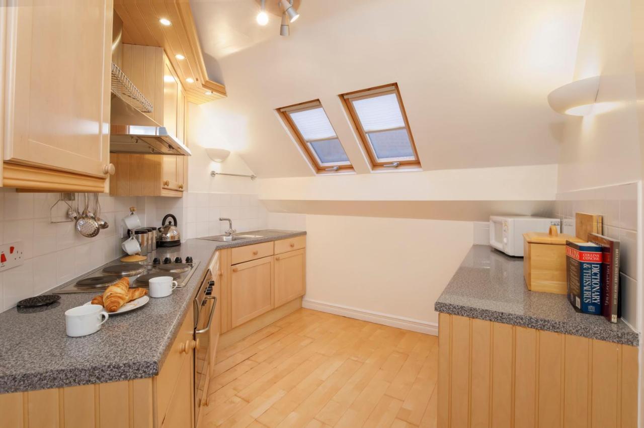 Shambles Suites In The Centre Of York, Sleeps 16 Kültér fotó