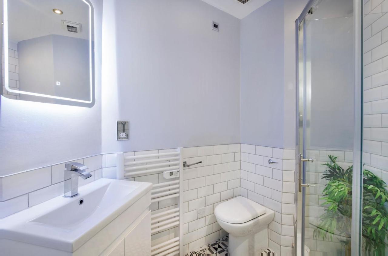 Shambles Suites In The Centre Of York, Sleeps 16 Kültér fotó