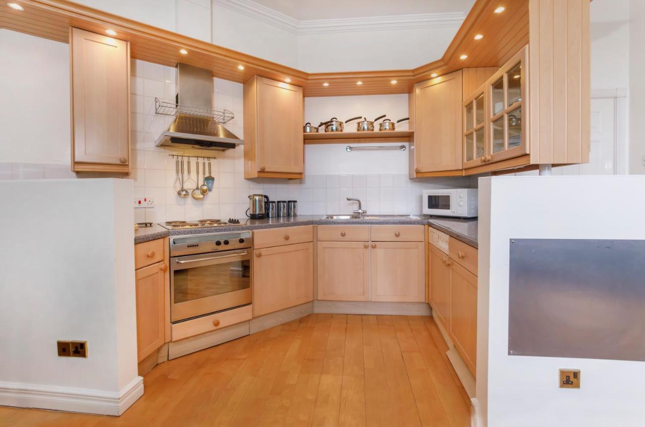 Shambles Suites In The Centre Of York, Sleeps 16 Kültér fotó