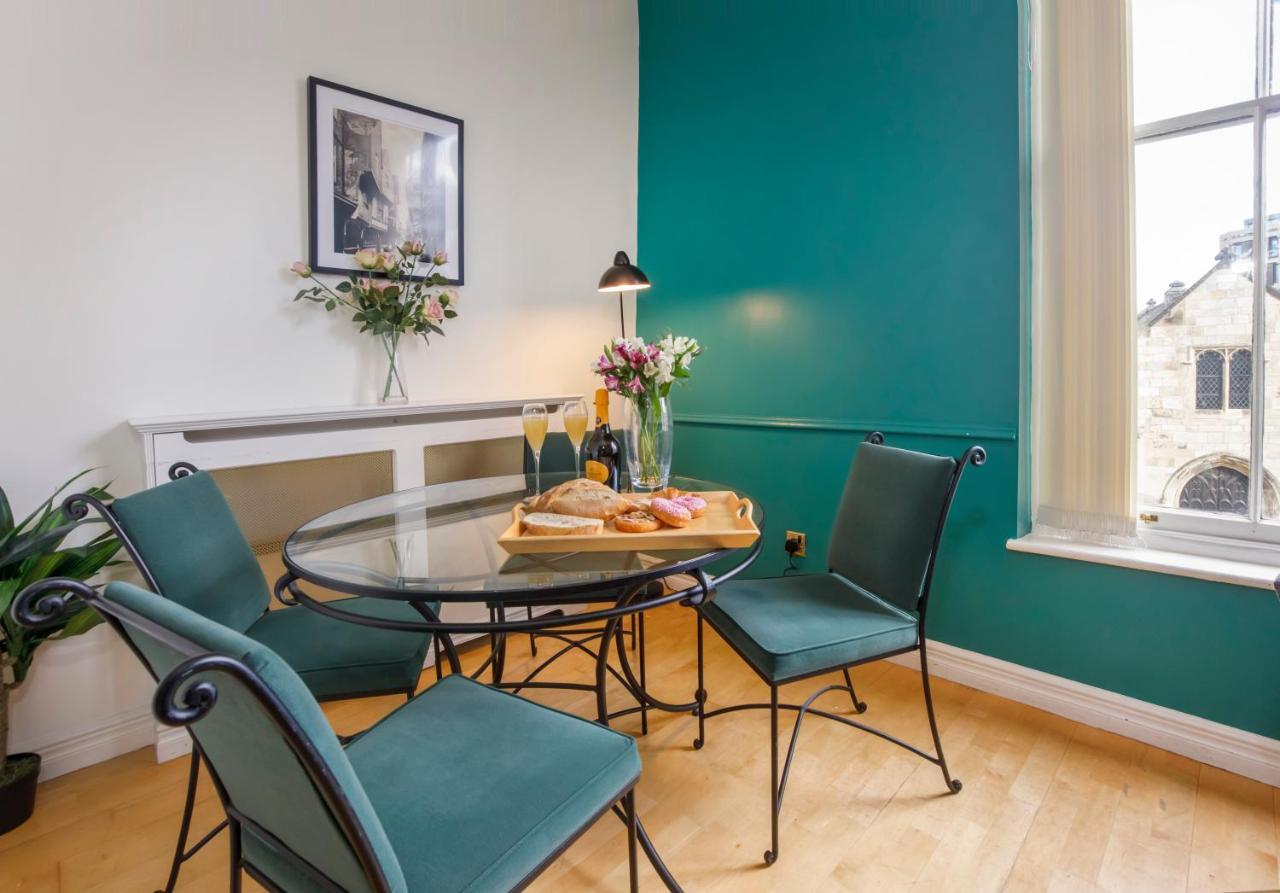 Shambles Suites In The Centre Of York, Sleeps 16 Kültér fotó