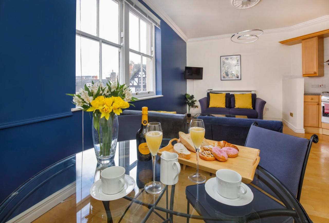Shambles Suites In The Centre Of York, Sleeps 16 Kültér fotó